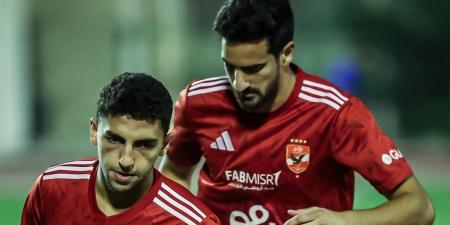 خالد
      الغندور:
      كوكا
      يطلب
      أكثر
      من
      30
      مليون
      جنيه
      لتجديد
      عقده
      مع
      الأهلى