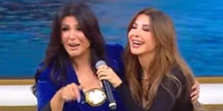قريبا..
      نانسي
      عجرم
      ضيفة
      برنامج
      معكم
      منى
      الشاذلي