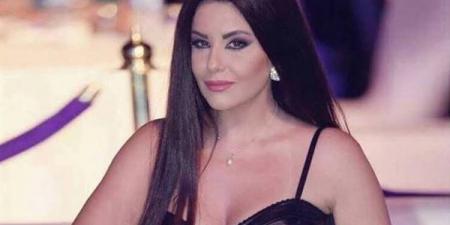 محدش
      بعتلي
      دعوة..
      دانا
      حمدان
      تكشف
      سبب
      غيابها
      عن
      مهرجان
      الجونة
      السينمائي