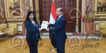 ميرال
      الهريدي
      تتسلم
      كارنيه
      عضوية
      مجلس
      الشيوخ
      2025..صور