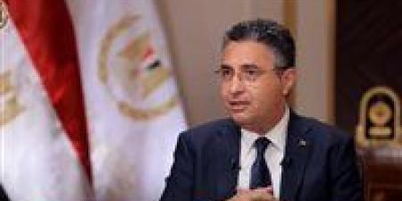 وزير
      التموين:
      استقرار
      الأسعار
      مرهون
      بالوفرة
      وتقليل
      حلقات
      التداول