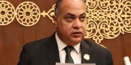 النائب
      أيمن
      الهوارى
      يؤدى
      اليمين
      الدستورية
      أمام
      مجلس
      الشيوخ..
      ويؤكد:
      سأبذكل
      كل
      جهدي
      لدعم
      مسيرة
      التنمية
      في
      مصر