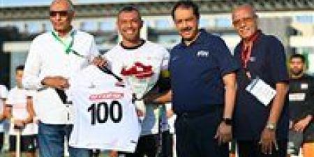 الاتحاد
      الدولي
      للهوكي
      يكرم
      محمود
      ممدوح
      بعد
      وصوله
      إلى
      100
      مباراة
      دولية