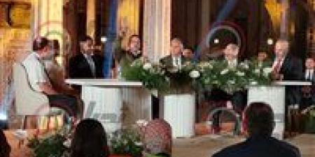 المستشار
      عبد
      الوهاب
      عبد
      الرازق
      يشهد
      على
      كتب
      كتاب
      نجلة
      النائب
      السابق
      عمرو
      غلاب
      بحضور
      رموز
      سياسية
      وبرلمانية
      والداعية
      مصطفى
      حسن