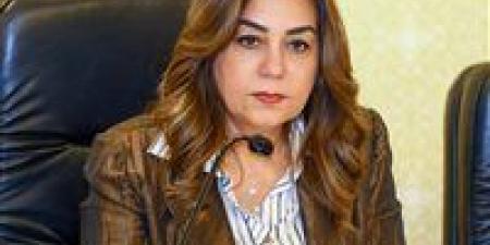 وزيرة
      التنمية
      المحلية:
      تلقينا
      126
      شكوي
      من
      المواطنين
      في
      عدد
      من
      المحافظات
      اتجاه
      السائقين
      المخالفين
