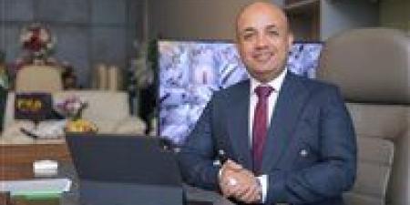 إسماعيل
      موسى:
      الرئيس
      بعث
      رسائل
      طمأنة
      للمصريين
      في
      ظل
      التحديات
      الراهنة