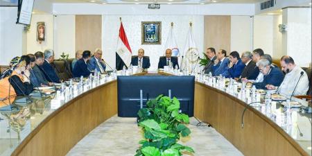الجمعية
      العامة
      غير
      العادية
      لـ"قها
      وإدفينا"
      تبحث
      خطط
      التطوير
      ودعم
      الأمن
      الغذائي
      (خاص)