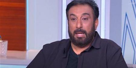 حسام
      حسني:
      كل
      البنات
      بتحيك
      كانت
      صدفة
      وبقيت
      علامة
      في
      مشواري
      وجيل
      التسعينات
      مش
      هيتكرر