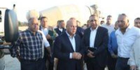 وزير
      الصناعة
      والنقل
      يتفقد
      مشروعات
      تطوير
      الطريق
      الدولي
      الساحلي
      وإنشاء
      طريق
      حر
      شرق
      الرياح
      التوفيقي
      واستكمال
      تطوير
      رافد
      جمصة