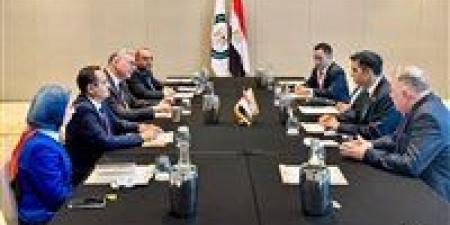 أمن
      الطاقة
      الإقليمي
      على
      الطاولة..وزير
      البترول
      يجرى
      سلسلة
      لقاءات
      ثنائية
      مع
      نظيره
      القبرصي