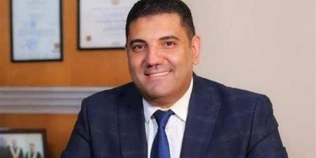 أحمد
      عبدالمجيد:
      توجيهات
      الرئيس
      تعزز
      مواجهة
      الفكر
      المتطرف