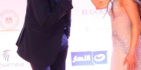 ارتباط
      أم
      دعاية
      لفيلمها
      الجديد؟..
      مايان
      السيد
      وأحمد
      السعدني
      يثيران
      الجدل
      في
      مهرجان
      الجونة