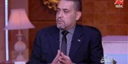 حازم
      المنوفي:
      الأسعار
      تحت
      الرقابة
      ولا
      مبرر
      للزيادات