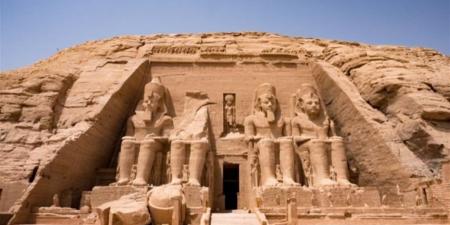 عيد
      الشمس
      في
      أبو
      سمبل...
      ظاهرة
      فلكية
      تجمع
      بين
      التاريخ
      والفنون