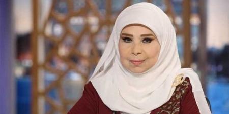 مديحة
      حمدي
      تكشف
      تفاصيل
      بداياتها
      الفنية
      ونصيحة
      عمر
      الحريري
      لها