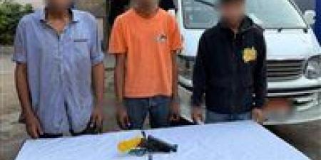 ضبط
      عصابة
      حاولت
      سرقة
      دراجة
      نارية
      تحت
      تهديد
      السلاح
      في
      القليوبية