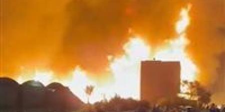 القصة
      الكاملة
      لـ
      حريق
      منتصف
      الليل:
      التهم
      مخزن
      أخشاب
      على
      مساحة
      500
      متر
      وخسائر
      بالملايين