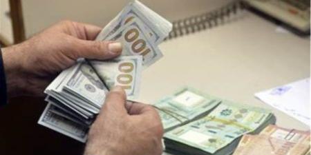 دولاراتُ
      تنقل
      من
      لبنان
      إلى
      سوريا..
      هكذا
      تم
      استخدامها