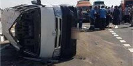 إصابة
      9
      أشخاص
      في
      حادث
      انقلاب
      ميكروباص
      على
      طريق
      بنها
      شبرا
      الحر
      بالقليوبية