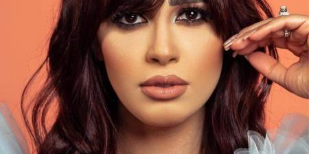 رنا
      سماحة:
      أنا
      اللي
      بصرف
      على
      ابني..
      وفتى
      أحلامي
      لازم
      يكون
      راجل
      مش
      ذكر