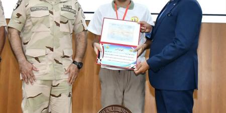 القوات
      المسلحة
      تدفع
      عددًا
      من
      اللجان
      التجنيدية
      إلى
      جنوب
      سيناء
      لإنهاء
      المواقف
      التجنيدية
      لذوى
      الهمم