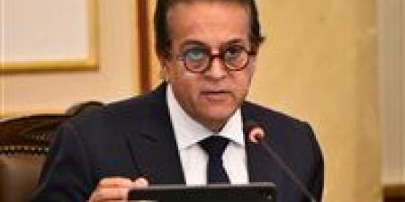 وزير
      الصحة:
      منظومة
      التأمين
      الصحي
      الشامل
      تغطي
      73%
      من
      سكان
      السويس