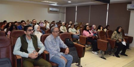 "دور
      المشروعات
      الصغيرة
      والمتوسطة
      في
      تعميق
      فكر
      العمل
      الحر"..
      ندوة
      بجامعة
      بنها