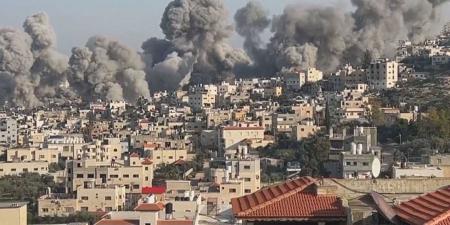 تصعيد
      خطير|نتنياهو
      يأمر
      بشن
      غارات
      عنيفة
      على
      غزة..
      وحماس
      توجه
      رسالة
      إلى
      العالم