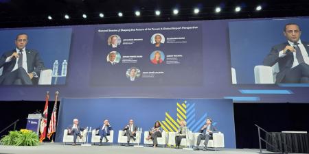 ضمن
      فعاليات
      ال
      ACI
      WAGA
      2025..
      القابضة
      المطارات
      تشارك
      في
      جلسة
      حوارية
      عن
      مستقبل
      السفر
      من
      منظور
      المطارات