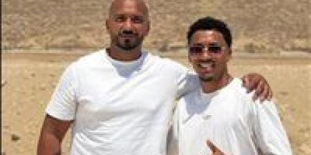 بيزيرا
      ينبهر
      بعظمة
      الأهرامات:
      "كل
      ما
      يُبنى
      بهدفٍ
      حقيقي
      يصمد
      عبر
      القرون"