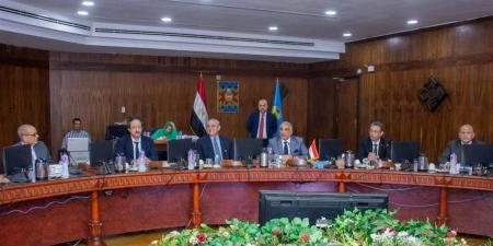 جامعة
      طنطا:
      استمرار
      تضافر
      الجهود
      المشتركة
      لدفع
      عجلة
      التنمية
      المستدامة