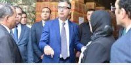 وزير
      التموين
      يؤكد:
      استقرار
      الأسواق
      وتوافر
      السلع..
      وحملات
      يومية
      لضمان
      وصول
      الدعم
      لمستحقيه