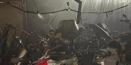 السيطرة
      على
      حريق
      داخل
      معرض
      شهير
      للدراجات
      الناري
      في
      التجمع
      الأول