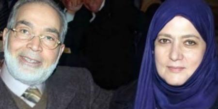 هل
      يقبل
      حسن
      يوسف
      تقبيل
      زوجته
      من
      آخر
      بعمل
      فني..
      الفنان
      يجيب