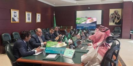 تحركات
      حكومية
      جديدة
      بشأن
      أوضاع
      العمالة
      المصرية
      بالسعودية