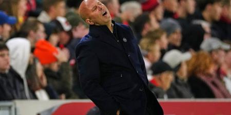 ليفربول
      "الشبح"
      الذي
      تحول
      360
      درجة
      مع
      آرني
      سلوت
      هذا
      الموسم
      (تحليل)