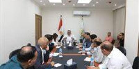 محافظ
      الجيزة:
      استعدادات
      مكثفة
      على
      مدار
      الساعة
      قبل
      الافتتاح
      التاريخي
      للمتحف
      المصري
      الكبير