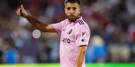 جوردي
      ألبا:
      قراري
      بالاعتزال
      جاء
      بعد
      تفكير
      طويل
      وقناعة
      تامة..
      وأفتقد
      برشلونة
      كثيرًا
      لكن
      الوقت
      كان
      مناسبًا
      للاعتزال