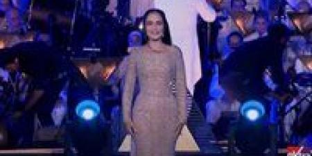 «عاوزة
      أصلي
      بقية
      عمري»..
      شريهان
      تعلق
      على
      مشاركتها
      بافتتاح
      المتحف
      المصري
      الكبير