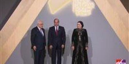 الرئيس
      الفلسطيني
      في
      أم
      الدنيا..
      زيارة
      تحمل
      رسائل
      الحضارة
      والدعم