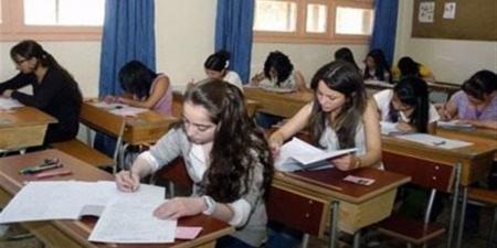 امتحانات
      نصف
      العام
      الدراسي
      2025..
      مواعيد
      البداية
      والإجازة
      للمدارس
      والجامعات