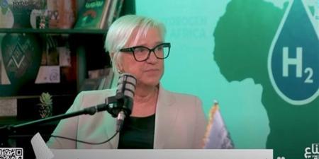 كلاوديا
      فوس:
      مصر
      أصبحت
      السوق
      الأهم
      للمستثمر
      الألماني..
      والبوصلة
      تحولت
      من
      جنوب
      أفريقيا
      إلى
      القاهرة