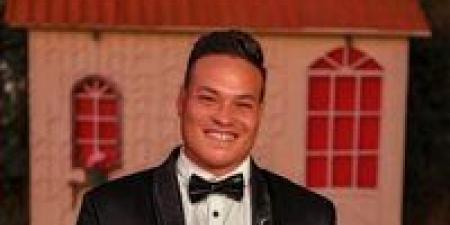 ضبط
      المتهم
      بانهاء
      حياة
      شاب
      اثناء
      الاحتفال
      بالمولد
      فى
      الغربية