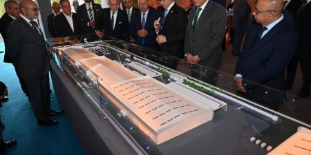 وزير
      الصناعة
      والنقل
      يضع
      حجر
      الأساس
      لمصنع
      سيارات
      جديد
      في
      مصر
      ينتج
      50
      ألف
      سيارة
      سنويًا