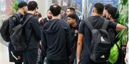 كامل
      العدد..
      الجهاز
      الفني
      للأهلي
      يصطحب
      جميع
      اللاعبين
      للسفر
      إلى
      الإمارات