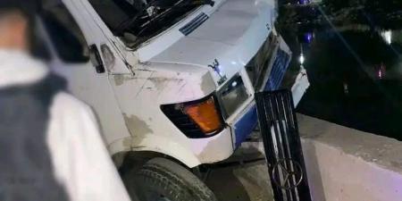 دماء
      على
      الطريق..
      حادث
      مروع
      يهز
      قرية
      الشبانات
      بالشرقية