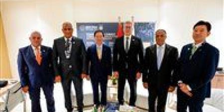 وزير البترول يعقد لقاءات مع رؤساء شركات عالمية على هامش “أديبك 2025” بأبوظبي