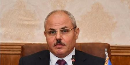 جامعة القناة تدرب طلاب المتفوقين على توظيف المواد المحلية في إنشاء منشآت مقاومة للتغيرات المناخية