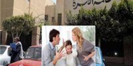 سمر تطلب خلع زوجها: شغال على توكتوك وبيشرب مخدرات