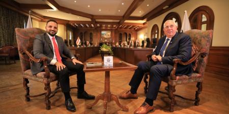 الوزير
      السيد
      القصير
      لـ
      تحيا
      مصر:
      النائب
      أحمد
      عبد
      الجواد
      شخصية
      محترمة
      وقيادة
      مثقفة
      وأهنئه
      على
      نجاحه
      في
      إدارة
      الحزب